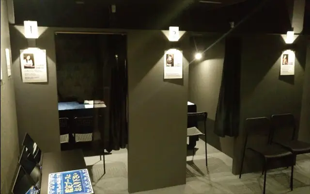 千里眼 船橋駅前店の店内