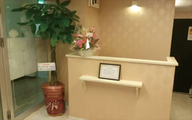 千里眼 下通店の店内