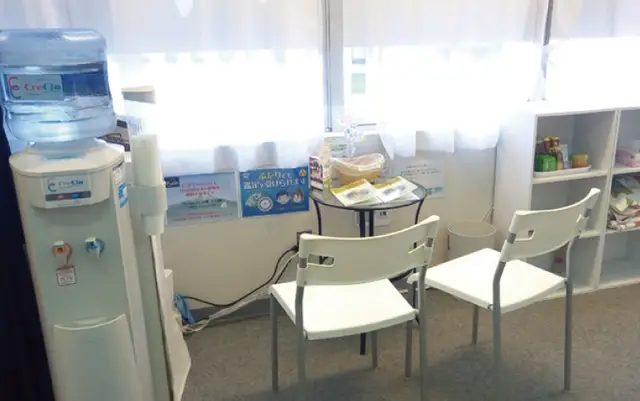 千里眼 名駅前店の店内