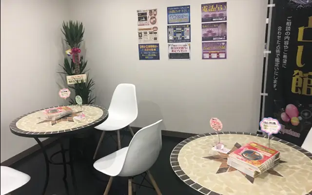千里眼 桃太郎大通り店の店内