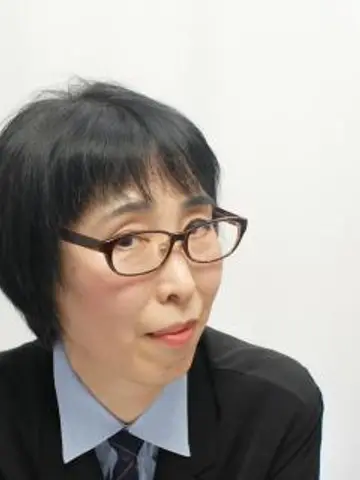 舞鳥有季乃先生(電話占いヴェルニの占い師)の写真