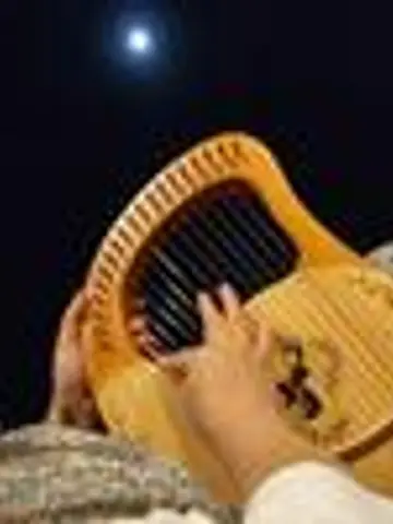 共感覚ライアーハープヒーリング音楽療法先生（ココナラ電話占いの占い師）の写真