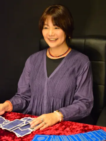 朔蓮環先生(千里眼 アメリカ村店の占い師)の写真