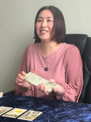 ティオーラ先生（千里眼 佐賀唐人店の占い師）の写真