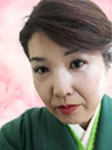 あずさ先生(電話占いユアーズの占い師)の写真