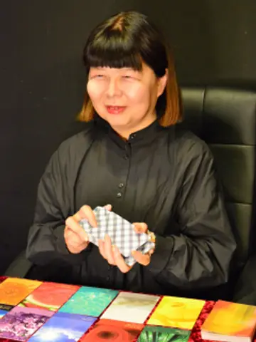 彩莉先生（千里眼 道頓堀店の占い師）の写真