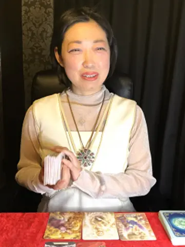 ミューズ先生(千里眼 池袋店の占い師)の写真