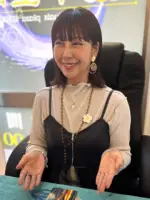 奏世香先生の写真
