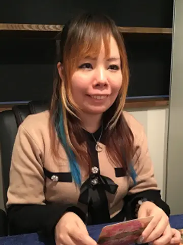 Neon先生（千里眼 山形駅前大通り店の占い師）の写真