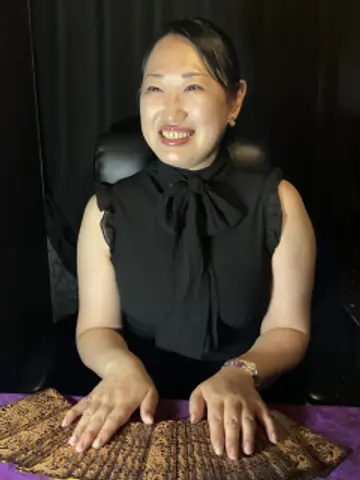 宵花先生（千里眼 池袋サンシャイン60通り店の占い師）の写真