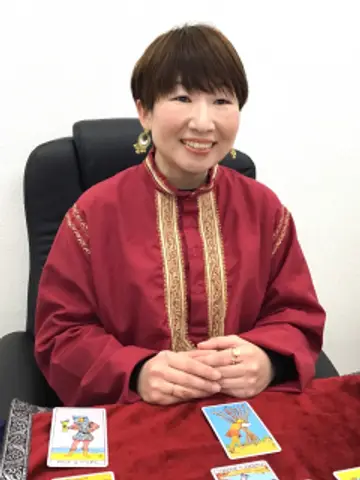 平宮先生(千里眼 JR奈良駅前店の占い師)の写真