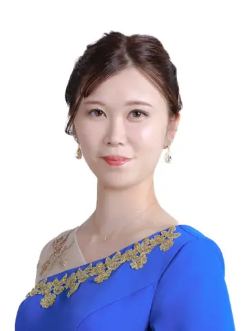 オーロラ葵鈴先生(ほしよみ堂 大阪アメ村店の占い師)の写真