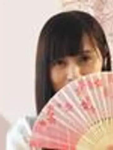 蓮華綾乃先生(ココナラ電話占いの占い師)の写真