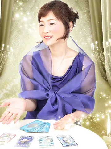 牡丹先生（電話占いピクシィの占い師）の写真