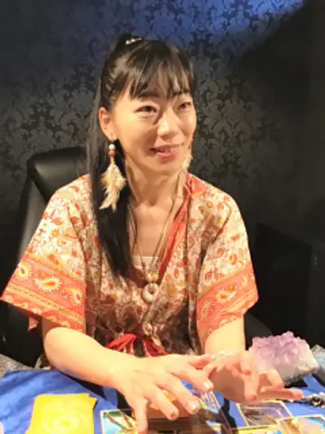 紅緒先生(千里眼 千葉駅前店の占い師)の写真