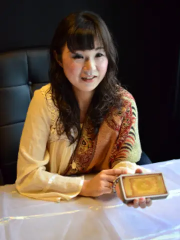 日向ひかり先生(千里眼 道頓堀店の占い師)の写真