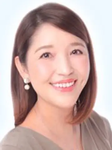 梨乃先生（電話占いの窓の占い師）の写真