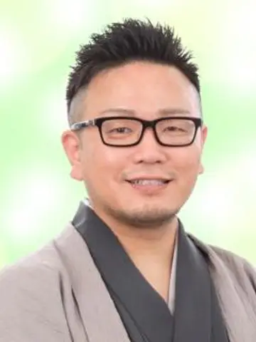 斎灯龍水先生(電話占いヴェルニの占い師)の写真