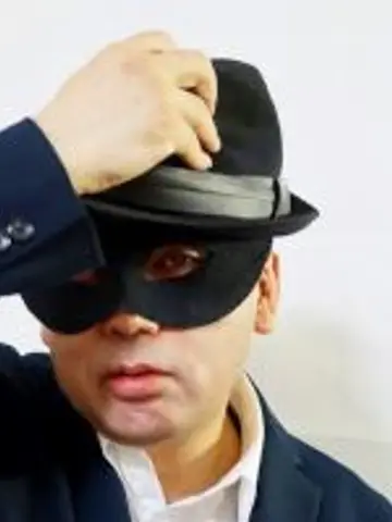 霊鋼(旧八示)先生(占いTOWNの占い師)の写真