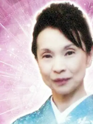 ひろ乃先生（みんなの電話占いの占い師）の写真