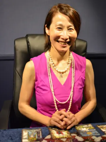 アダルシャ先生(千里眼 甲府駅前店の占い師)の写真