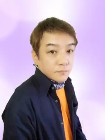 歌万智先生（電話占いヴェルニの占い師）の写真