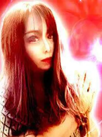 諒花先生(電話占いコメットの占い師)の写真