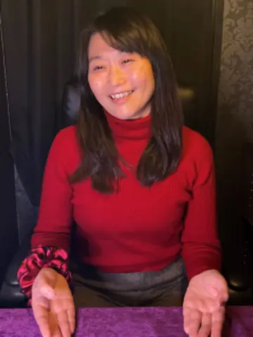 愛乃ゆめ先生（千里眼 新宿東口店の占い師）の写真