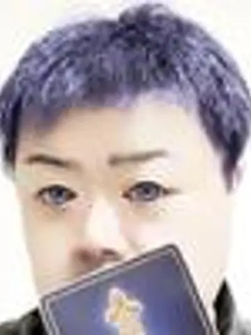 ローゼン・シン先生(ココナラ電話占いの占い師)の写真