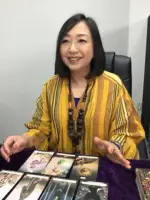 ジュリア フィナ先生の写真