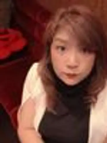八木美空先生（ココナラ電話占いの占い師）の写真