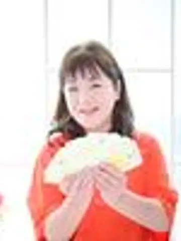 ともハイヤーセルフコネクター®️先生（ココナラ電話占いの占い師）の写真