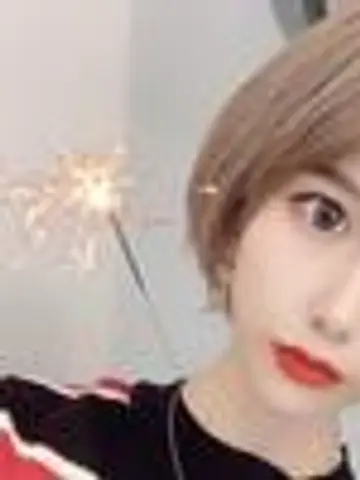 琥珀占い師先生(ココナラ電話占いの占い師)の写真