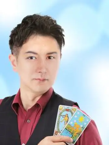 宗二郎先生(電話占いヴェルニの占い師)の写真