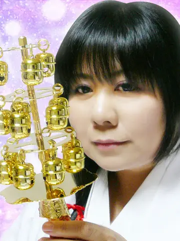 瑠璃珂先生（電話占いカリスの占い師）の写真