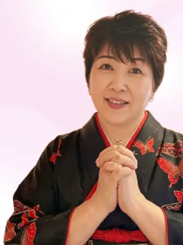 龍つばき先生(電話占いヴェルニの占い師)の写真