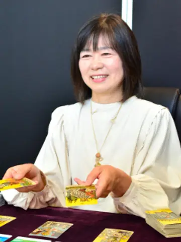 愛音先生（千里眼 佐賀唐人店の占い師）の写真