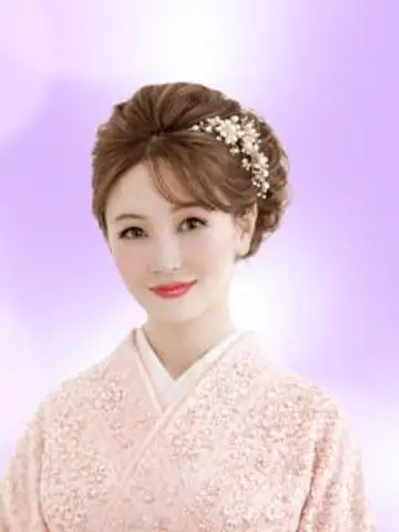 凜財花那乃先生(電話占いヴェルニの占い師)の写真
