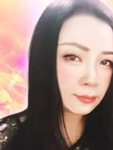 ひめら先生（電話占いニーケの占い師）の写真