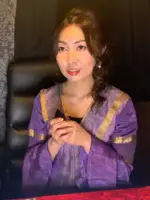 寅月御月先生の写真