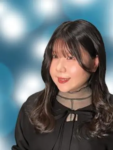 京極千影先生(電話占いヴェルニの占い師)の写真