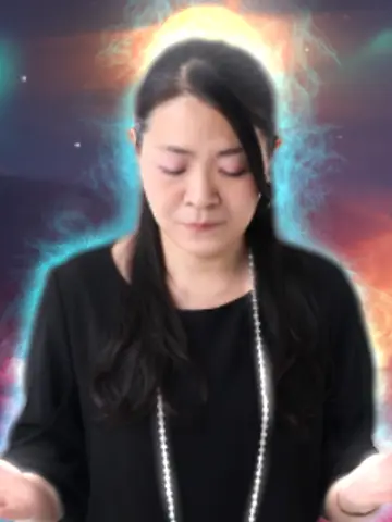 暁日先生（電話占いクロトの占い師）の写真