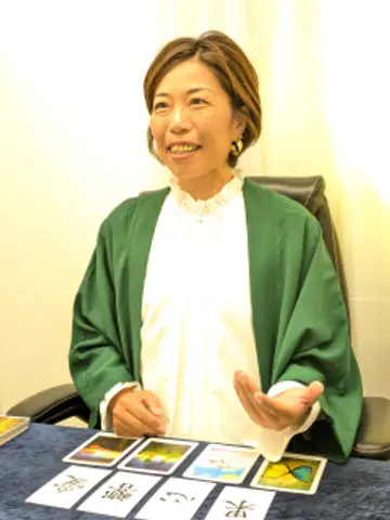 シルヴィー先生（千里眼 新京極店の占い師）の写真