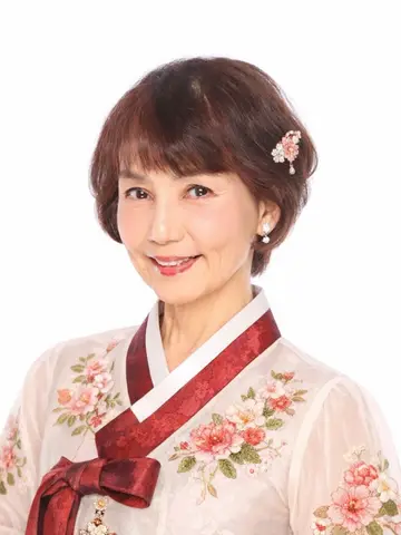 朝凪彩月先生（ほしよみ堂 中野店の占い師）の写真