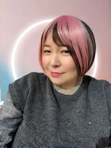 天霧玲子先生（ほしよみ堂 新宿店の占い師）の写真