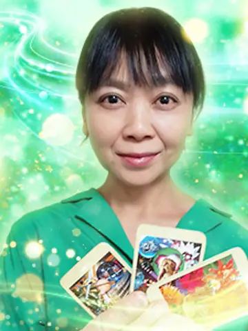 八重先生(電話占いピクシィの占い師)の写真