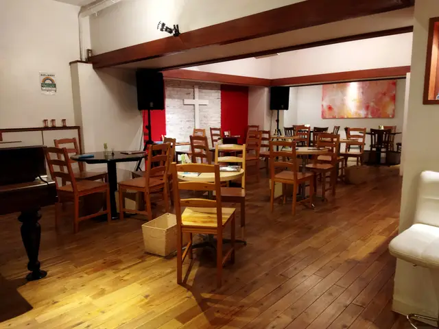 珈琲専門店予言CAFEの店内