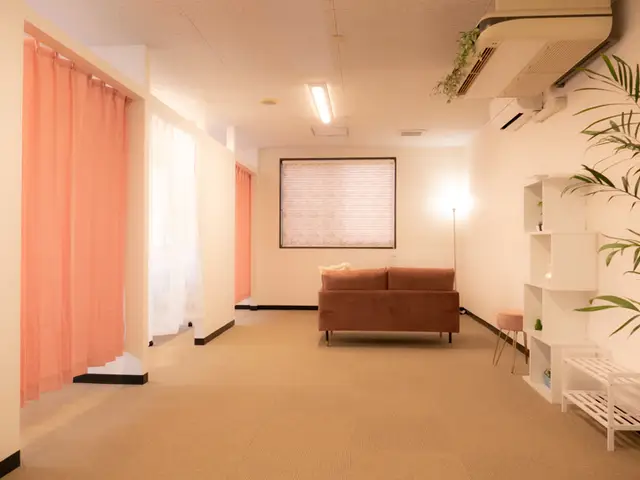 タロットルーム ひ.ら.りの店内