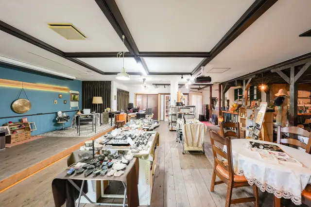 Relaxation Salon Syu-Syuly(シュシュリ)【パワーストーンのお店】の店内