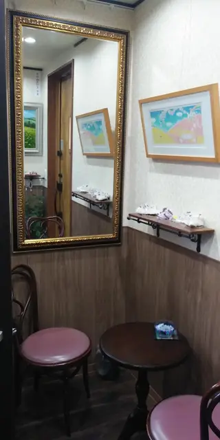 風水インテリア新宮の店内